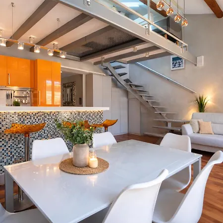 Luxe Et Charme Vieil 80m2 Clim Parking Plages A Pieds דירה