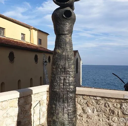 Apartment Luxe Et Charme Vieil 80m2 Clim Parking Plages A Pieds